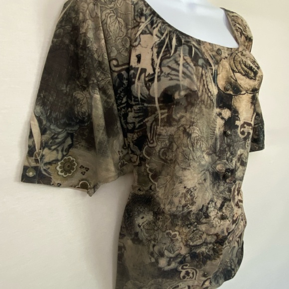 W-21 B.L.E.U. Black & Cream Floral  & Sequin Short Sleeve Blouse Size M - Picture 14 of 16